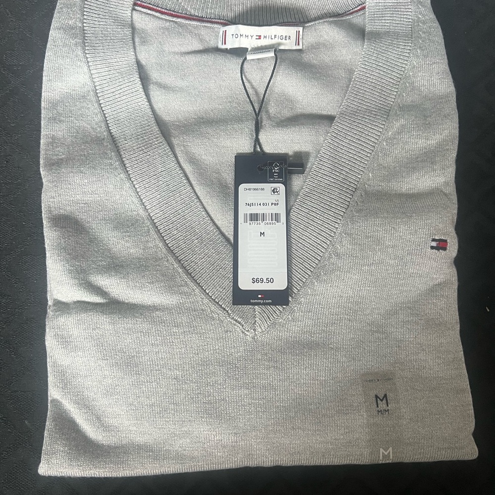 Tommy Hilfiger Gray V-Neck Sweater Smooth Knit